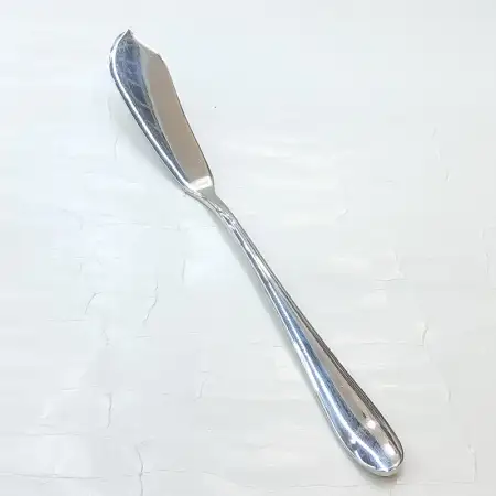#1084B-28; Stainless steel fish knife..