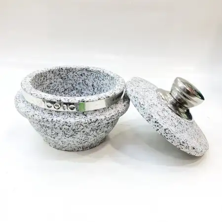 #5RYB1275; Stone pot with lid 12x7.5cm..