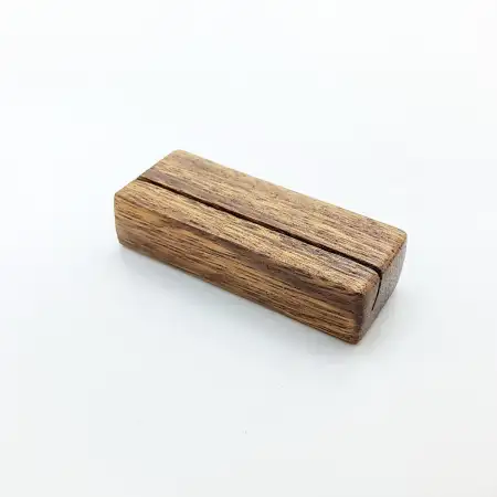 #AC2504E; Acacia wood tag holder..