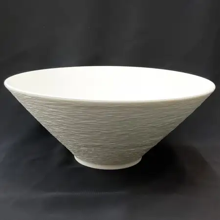 #BS8928-WT; Ceramic bowl 21.5cm..