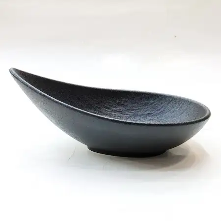 #BS9062-BK; Ceramic oval bowl 15.5cm..