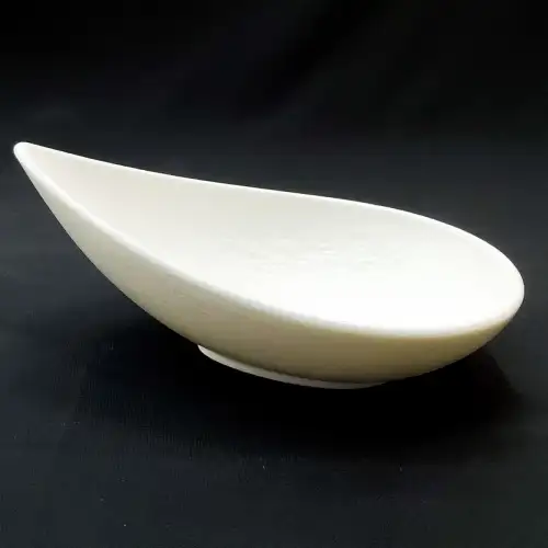 #BS9079-WT; Ceramic oval bowl 17cm