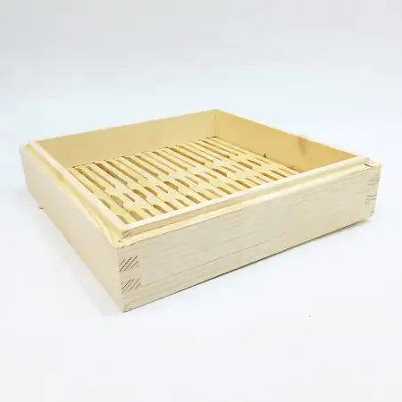 #BT2390; Wooden steamer tray squ. 30x30c..