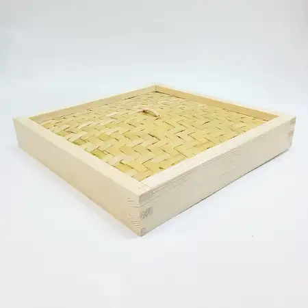 #BT2406; Wooden steamer lid 30x30cm ..