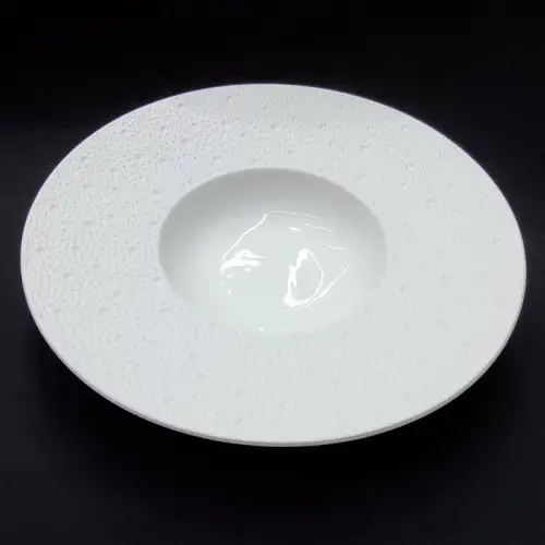 #BU6436; Ceramic round plate 9.75 inches