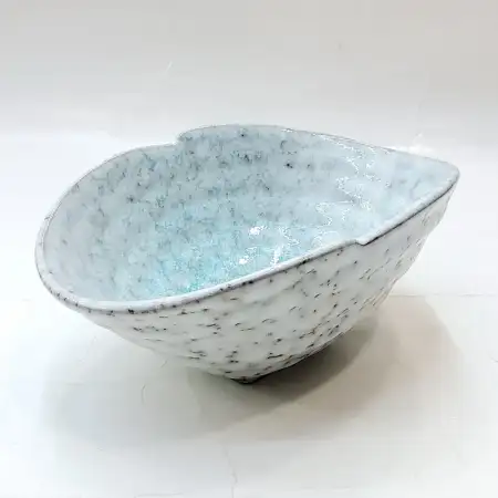 #BY-0235C; Ceramic bowl 6 inches..