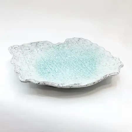 #BY-0426C; Ceramic plate 12.5 inches..