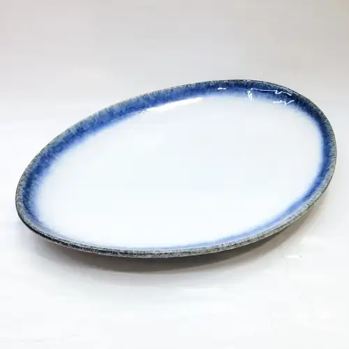 #BY-7891; Ceramic 13 inches triangle plate