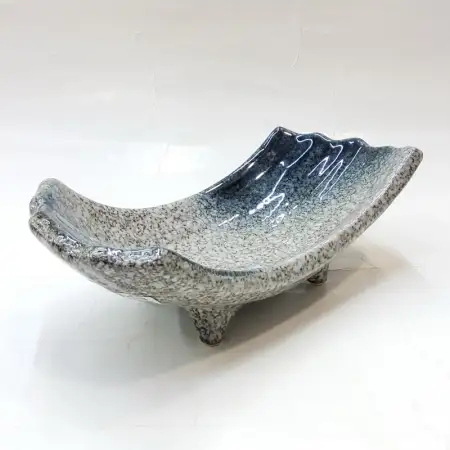 #BY-9741A: Ceramic plate 7.75 inches..