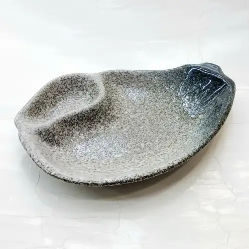 #BY-9819A; Ceramic leaf plate 9 inches