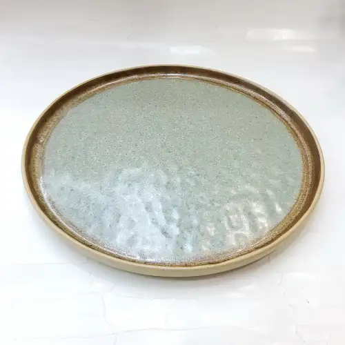 #CH-1119; Ceramic round plate 11.2 inches