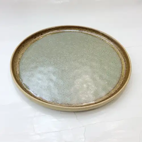 #CH-1126; Ceramic round plate 9 inches