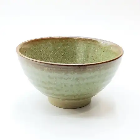 #CH-6442; Ceramic bowl 4.75 inches..