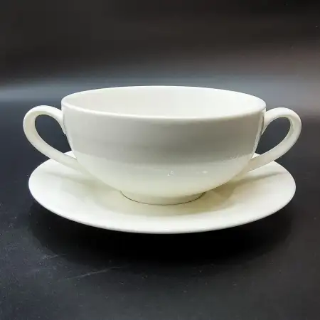 #CT8095; Ceramic 200ml bowl with saucer..