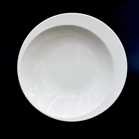 #HE9542; Ceramic soup plate 8.5 inches..