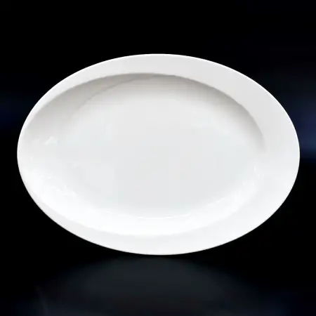 #HE9573; Ceramic oval plate 14 inches..