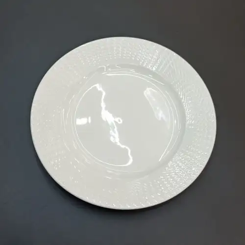 #HT2061; Ceramic round plate 10.5 inches