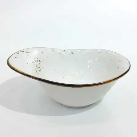 #KK7205-WT; Ceramic oval bowl 7.25 inche..