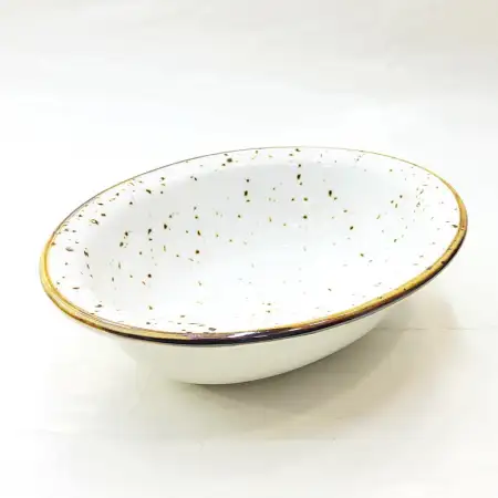 #KK8799-WT; Ceramic oval bowl 17cm..