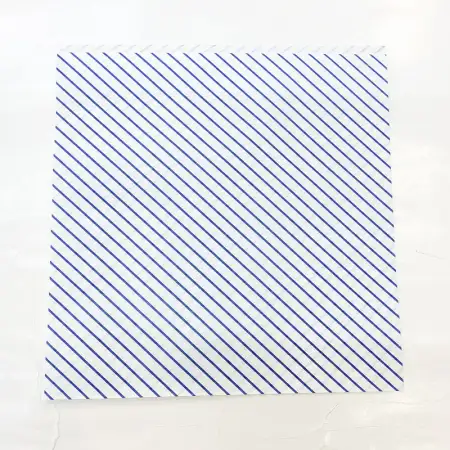 #KQ0220;  Greaseproof paper 100pcs 17x17..
