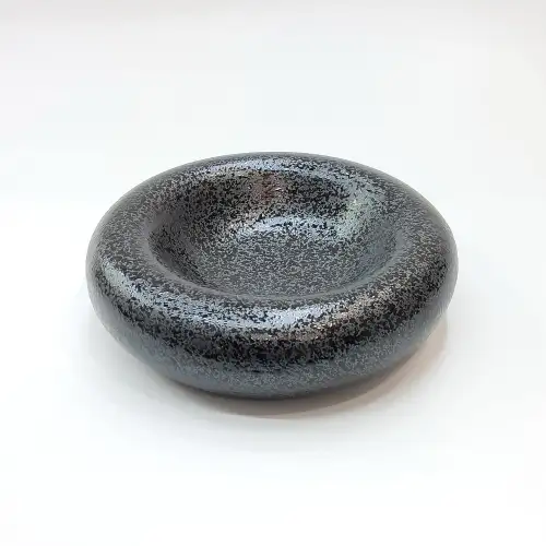 #NK-3274; Ceramic donut shape bowl 8 inches