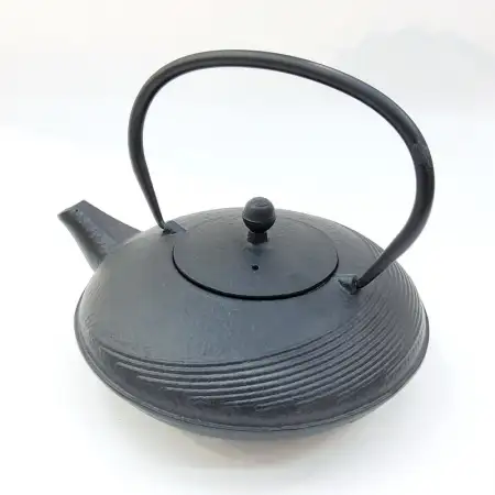 #SQ5880; Cast iron tea pot 0.8L..