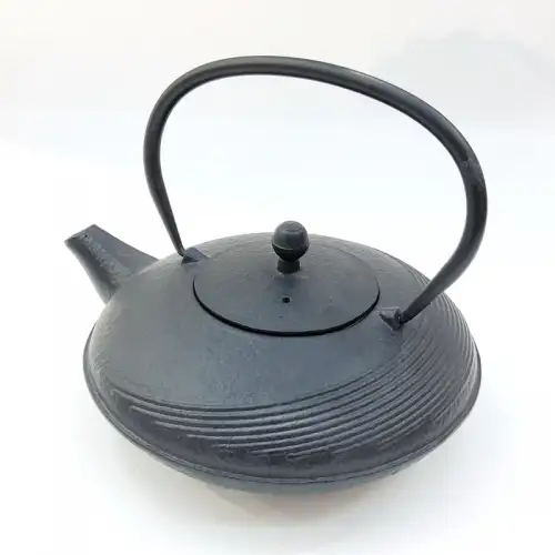 #SQ5880; Cast iron tea pot 0.8L