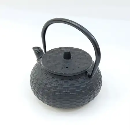 #SQ5972; Cast iron tea pot 0.3L..