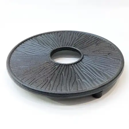 #SQ8890; Cast iron tea pot stand..