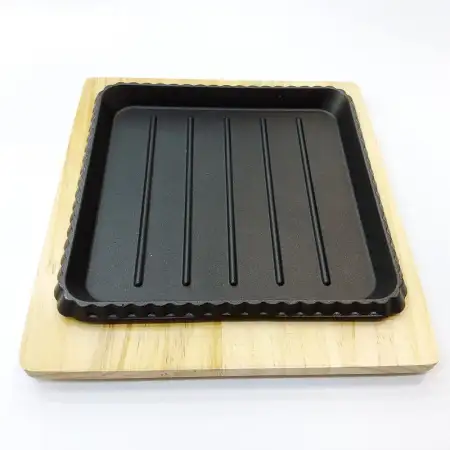 #YY2008; Cast iron pan 20x20cm + wood ..