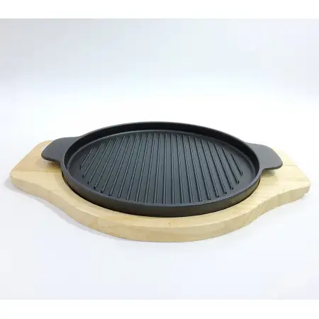 #YY2050; Cast iron pan 26cm Rd. + wood  ..