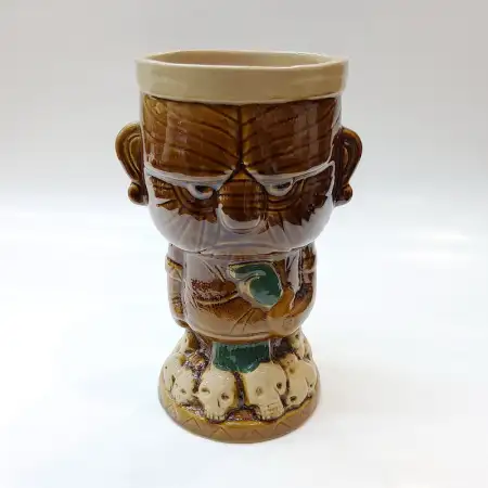 Ceramic tiki cocktail mug 400ml - pipe smoker